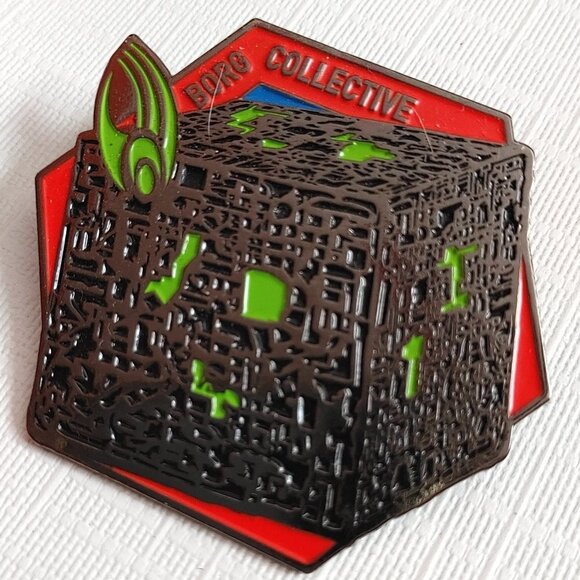 Star Trek: The Next Generation The Borg Collective, Borg Cube Enamel Pin - Picture 1 of 3